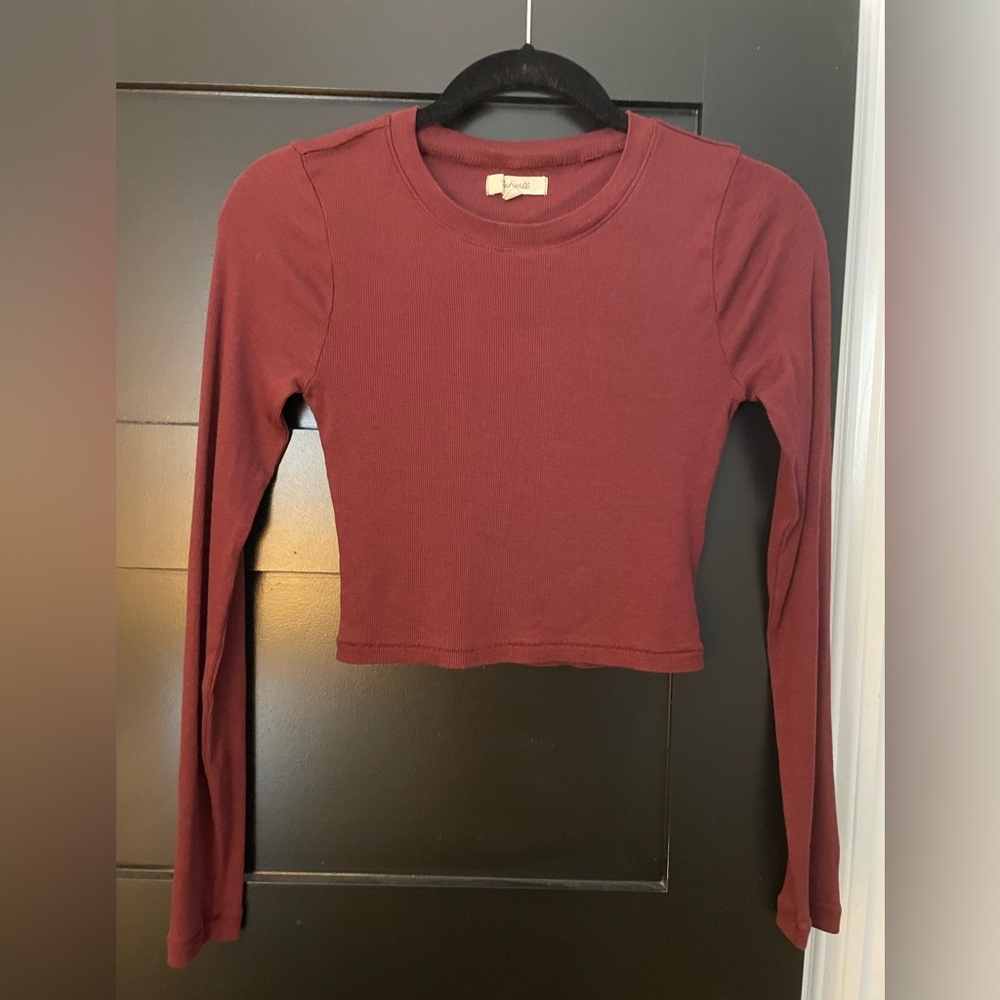 Madewell Cropped Long Sleeve Tee in Burgundy